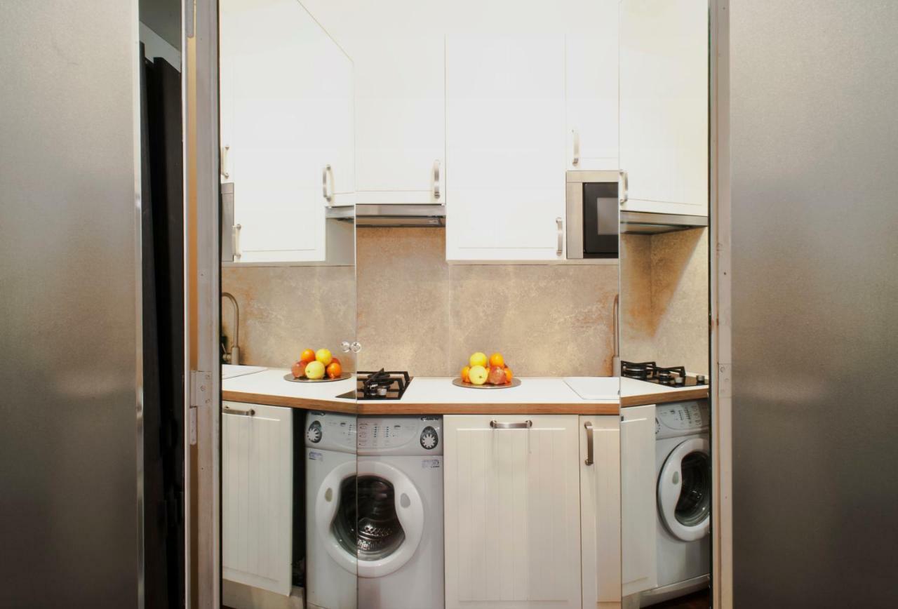 Santa Cecilia Apartment In Via Del Corso Rome Exterior photo