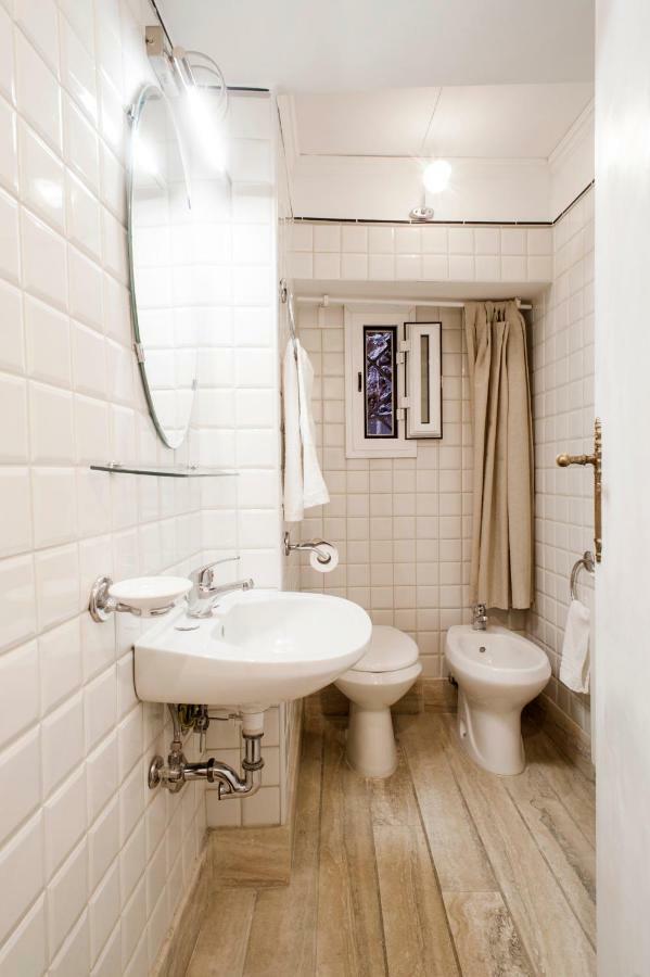 Santa Cecilia Apartment In Via Del Corso Rome Exterior photo