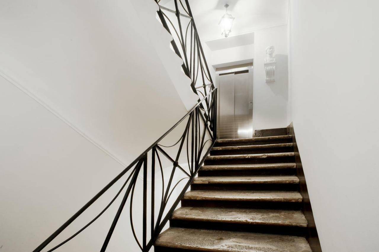 Santa Cecilia Apartment In Via Del Corso Rome Exterior photo