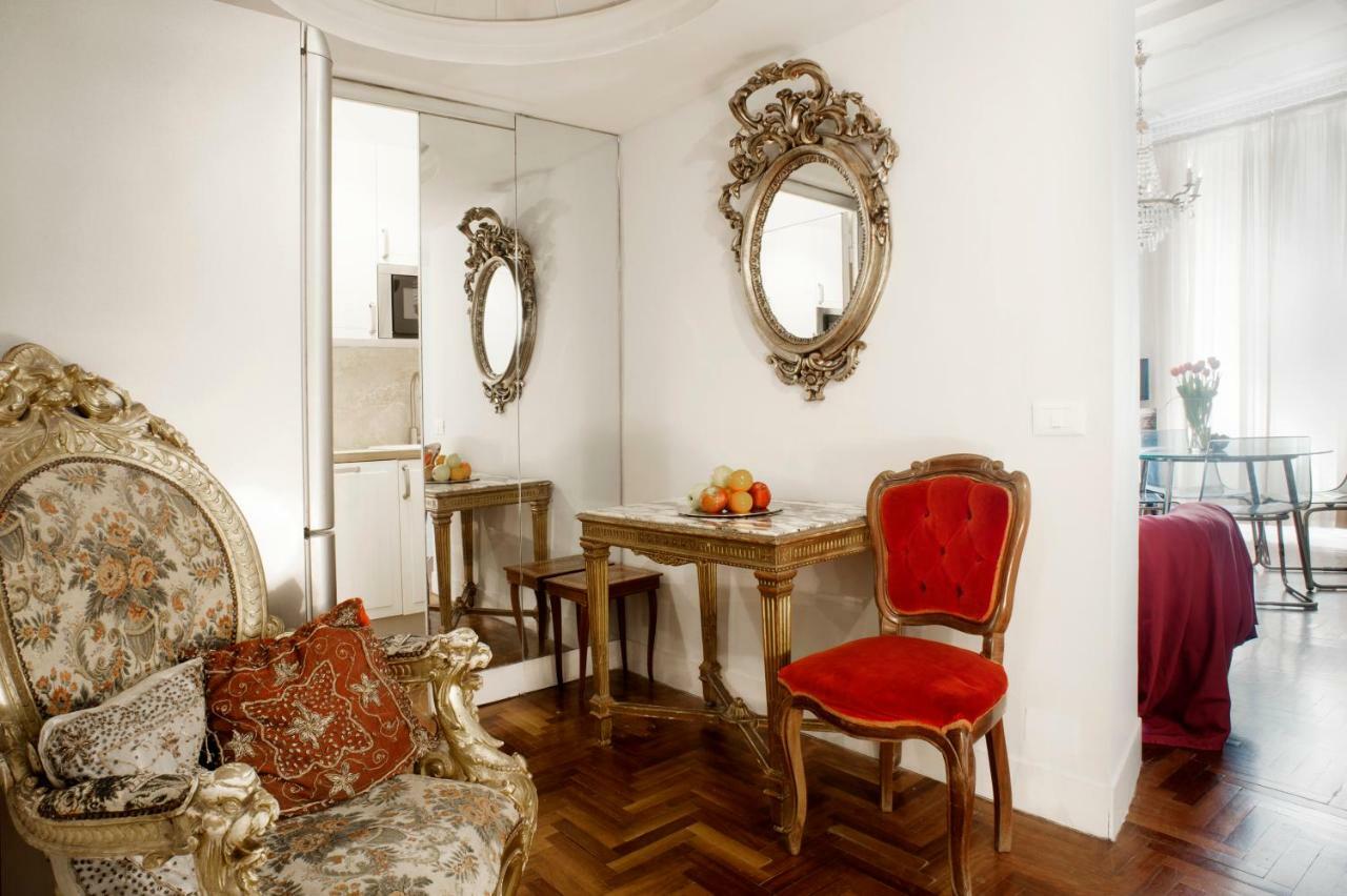 Santa Cecilia Apartment In Via Del Corso Rome Exterior photo